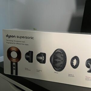 Dyson Supersoic (BRAND NEW)